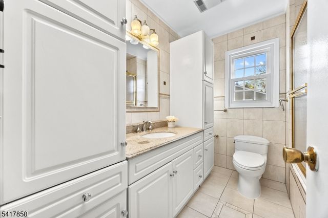 350 Parsippany Blvd, Parsippany-troy Hills Twp., NJ 07005