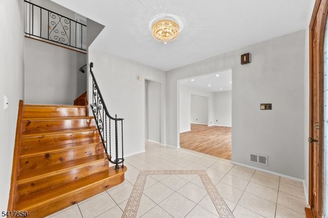 350 Parsippany Blvd, Parsippany-troy Hills Twp., NJ 07005