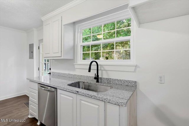 729 N Church Street, Florence, MS 39073