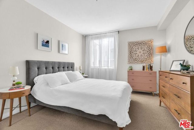 3740 Santa Rosalia Drive 302, Los Angeles, CA 90008