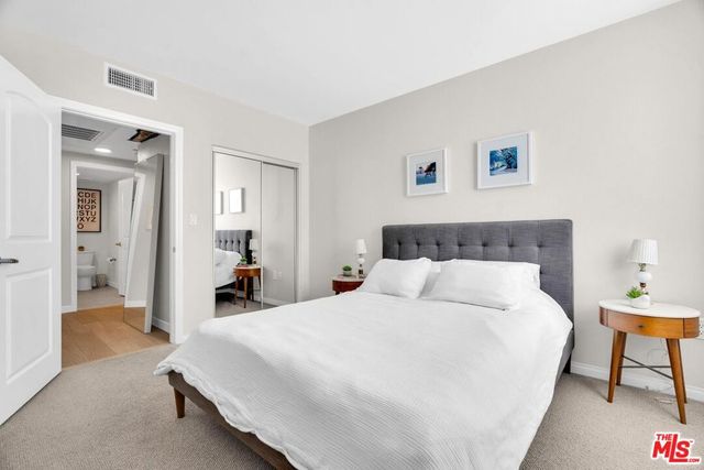 3740 Santa Rosalia Drive 302, Los Angeles, CA 90008