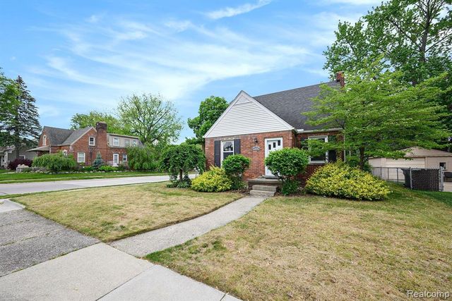 2856 Academy Street, Dearborn, MI 48124