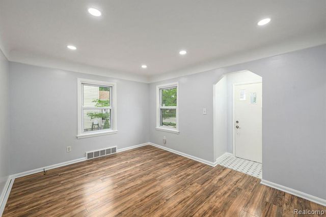 2856 Academy Street, Dearborn, MI 48124