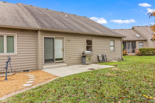 750 Cottage Lane, Greenwood, IN 46143