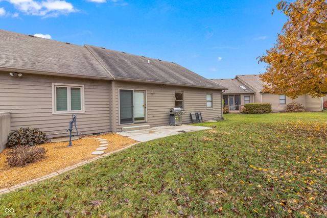 750 Cottage Lane, Greenwood, IN 46143