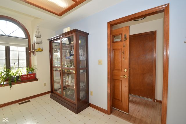 750 Cottage Lane, Greenwood, IN 46143