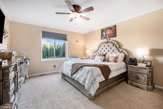 47376 Hidden Meadows Drive, Macomb Twp, MI 48044