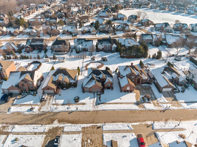 47376 Hidden Meadows Drive, Macomb Twp, MI 48044