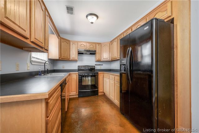 244 E Winbourne Avenue, Clarksville, IN 47129
