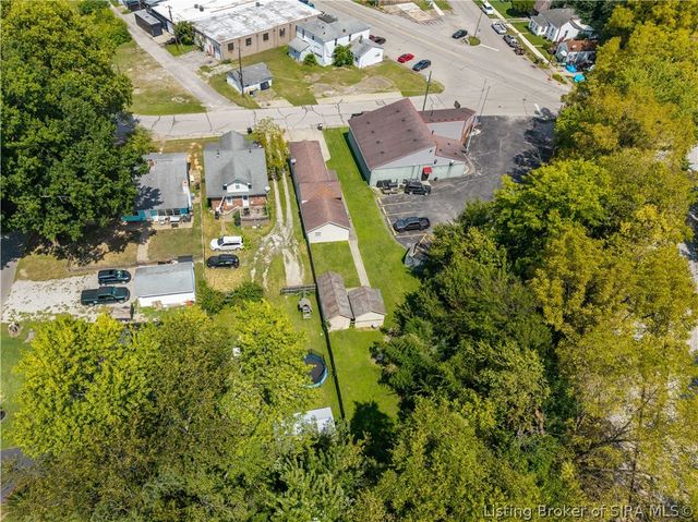 244 E Winbourne Avenue, Clarksville, IN 47129