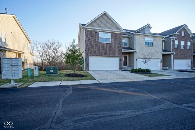 9749 Thorne Cliff Way 105, Fishers, IN 46037