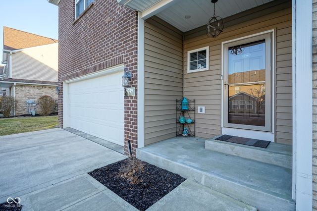 9749 Thorne Cliff Way 105, Fishers, IN 46037