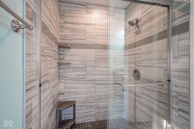 9749 Thorne Cliff Way 105, Fishers, IN 46037