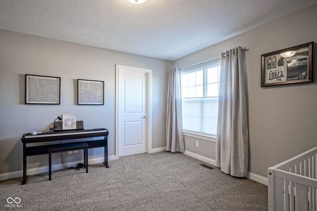 9749 Thorne Cliff Way 105, Fishers, IN 46037