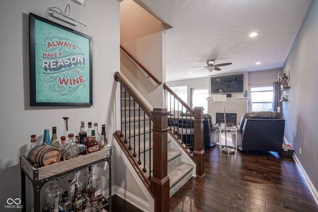 9749 Thorne Cliff Way 105, Fishers, IN 46037