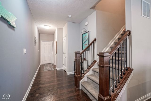 9749 Thorne Cliff Way 105, Fishers, IN 46037