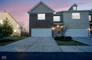 9749 Thorne Cliff Way 105, Fishers, IN 46037