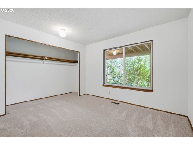 6630 Sw VENTURA Dr, Tigard, OR 97223
