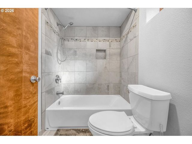 6630 Sw VENTURA Dr, Tigard, OR 97223