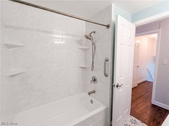 30223 Chatham Point Drive, Bay Village, OH 44140