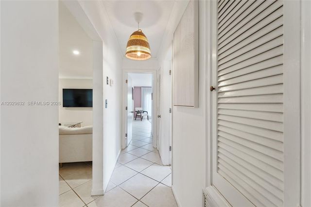 1840 NE 59th Court, Fort Lauderdale, FL 33308