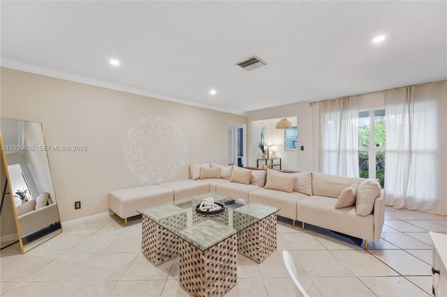 1840 NE 59th Court, Fort Lauderdale, FL 33308