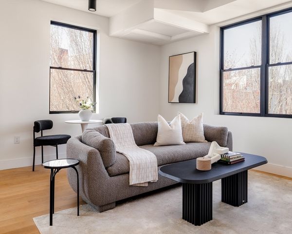 182 Tremont St. 5A, Somerville, MA 02143