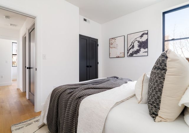 182 Tremont St. 5A, Somerville, MA 02143