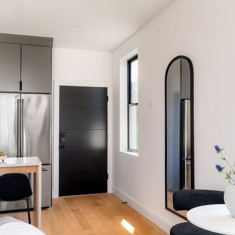 182 Tremont St. 5A, Somerville, MA 02143