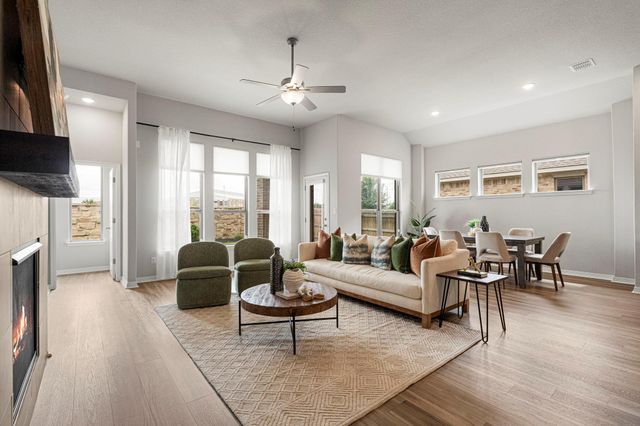 1144 Cathedral Oaks DR, Leander, TX 78641