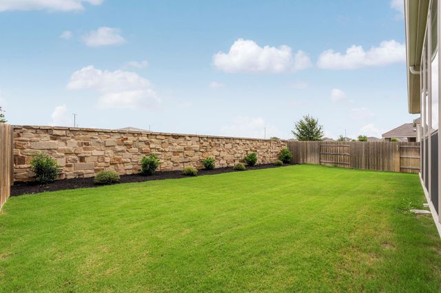 1144 Cathedral Oaks DR, Leander, TX 78641