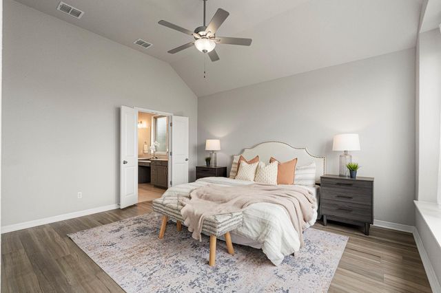 1144 Cathedral Oaks DR, Leander, TX 78641