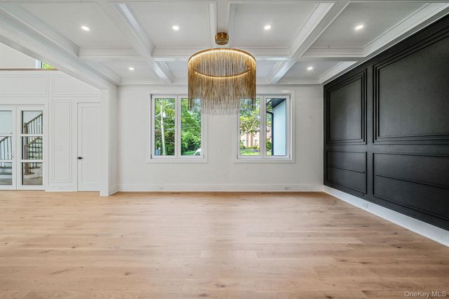 54 Landview Drive, Dix Hills, NY 11746