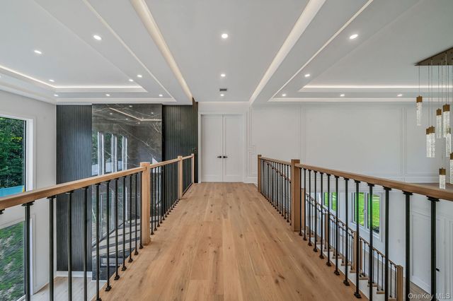 54 Landview Drive, Dix Hills, NY 11746