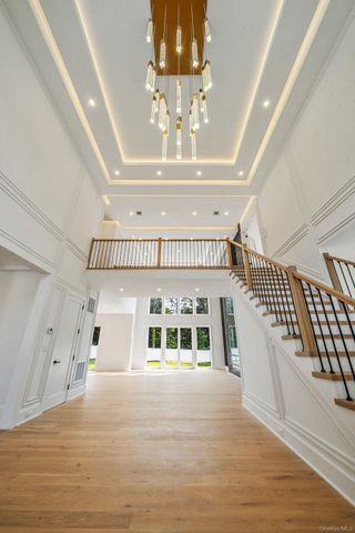 54 Landview Drive, Dix Hills, NY 11746