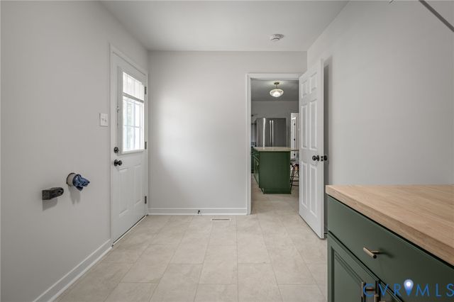 2940 Kellynn Dr, Midlothian, VA 23112