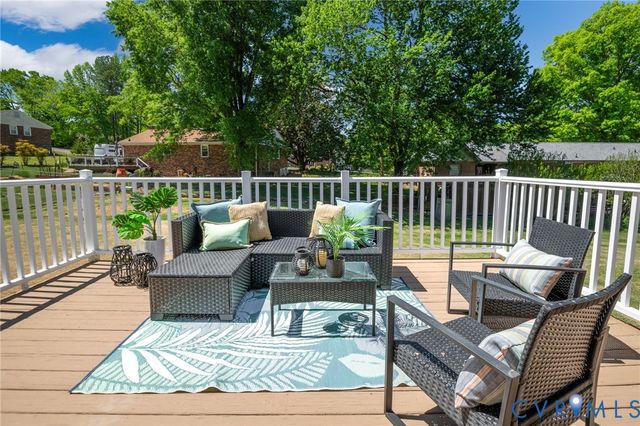 2940 Kellynn Dr, Midlothian, VA 23112
