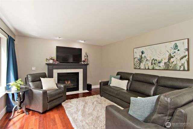 9902 153rd Street Ct E, Puyallup, WA 98375