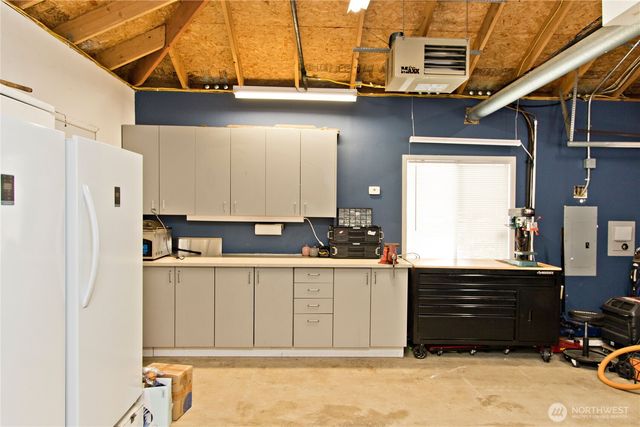 9902 153rd Street Ct E, Puyallup, WA 98375