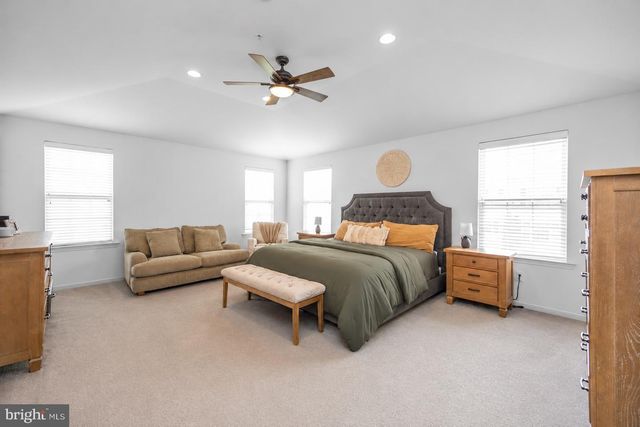 2004 PLEASANT VALLEY DR, Lansdale, PA 19446