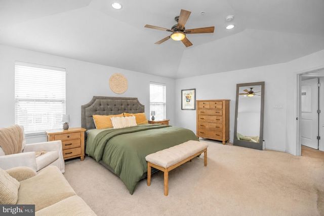 2004 PLEASANT VALLEY DR, Lansdale, PA 19446