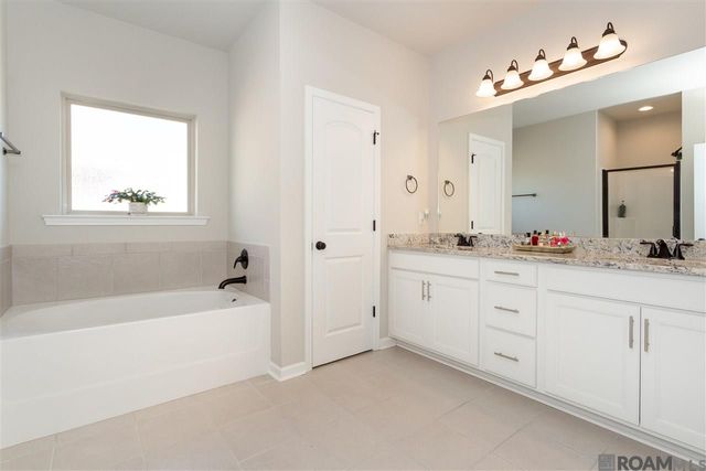 38337 Brown Rd, Prairieville, LA 70769