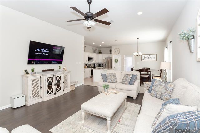 38337 Brown Rd, Prairieville, LA 70769