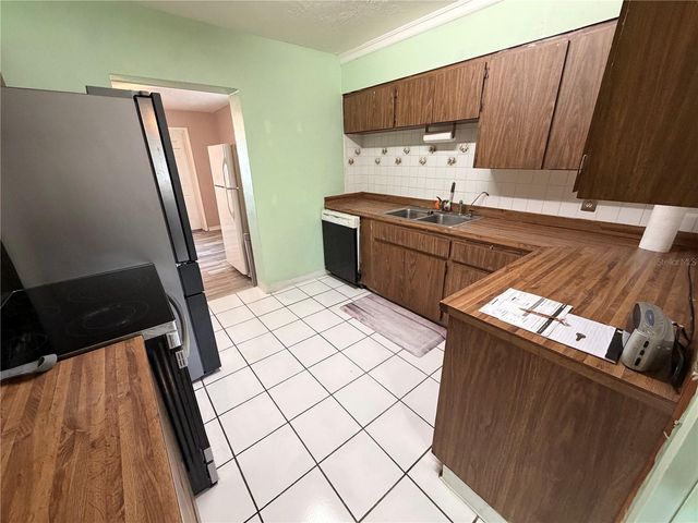 4102 74TH STREET N, St Petersburg, FL 33709