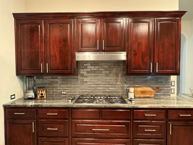 303 Dorset Court, Roanoke, TX 76262