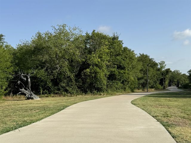 303 Dorset Court, Roanoke, TX 76262