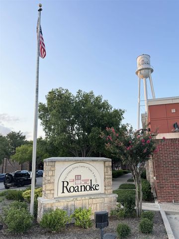 303 Dorset Court, Roanoke, TX 76262