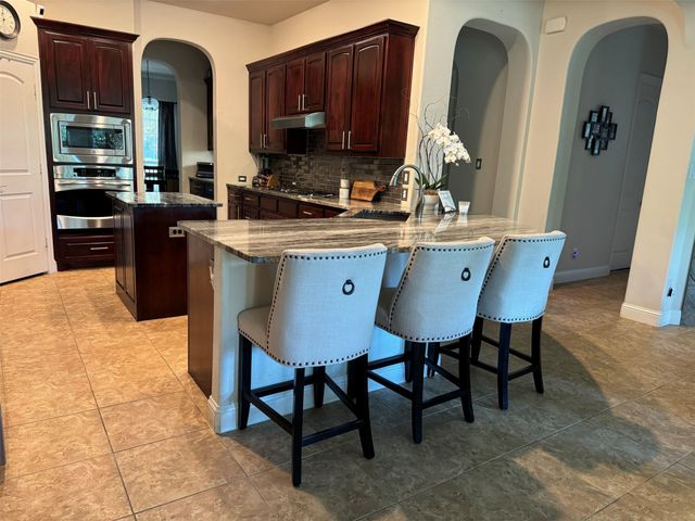 303 Dorset Court, Roanoke, TX 76262