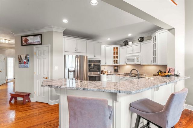 803 Sheriffs Court, Peters Twp, PA 15317