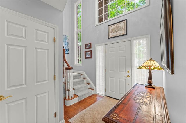 803 Sheriffs Court, Peters Twp, PA 15317